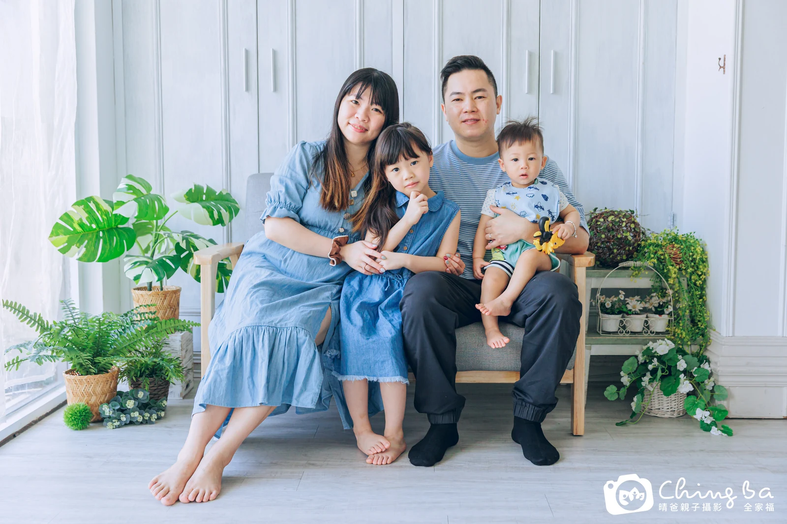 均均 1 歲寶貝 台中小家庭抓周紀念照｜晴爸親子攝影