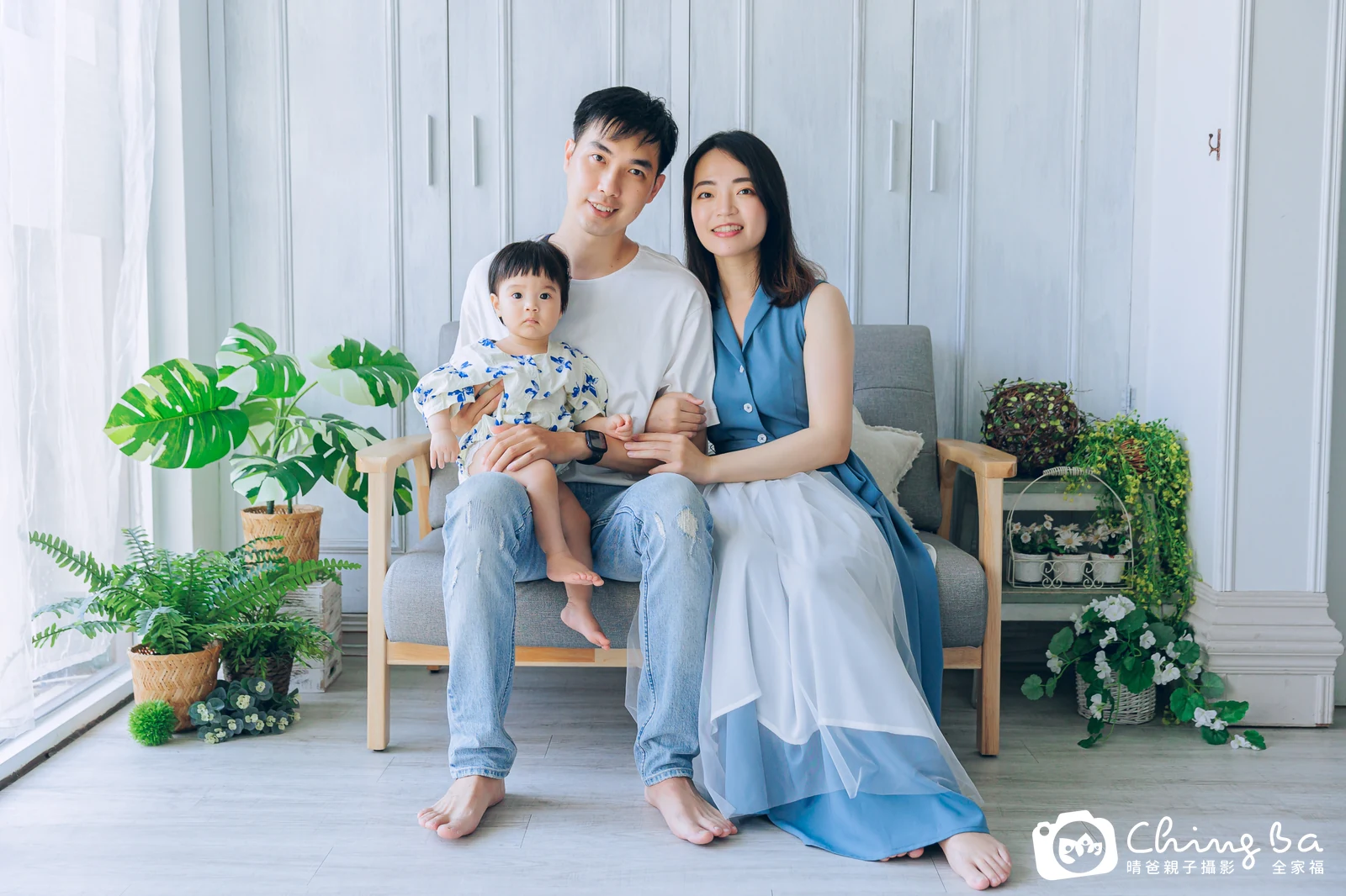 芝芝 約 1 歲寶貝 台中小家庭抓周紀念照｜晴爸親子攝影