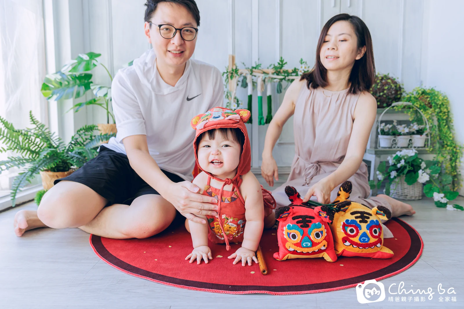 萌萌在台中拍小家庭抓周的珍貴一刻