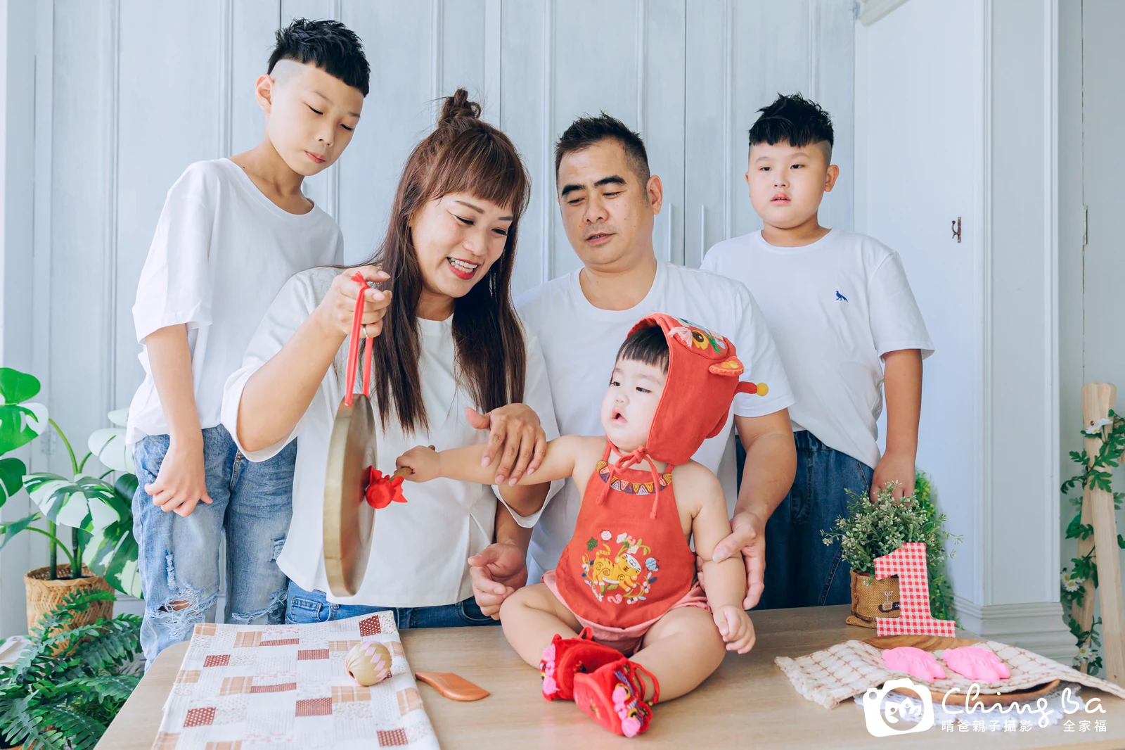 媃媃在台中拍小家庭抓周的珍貴一刻