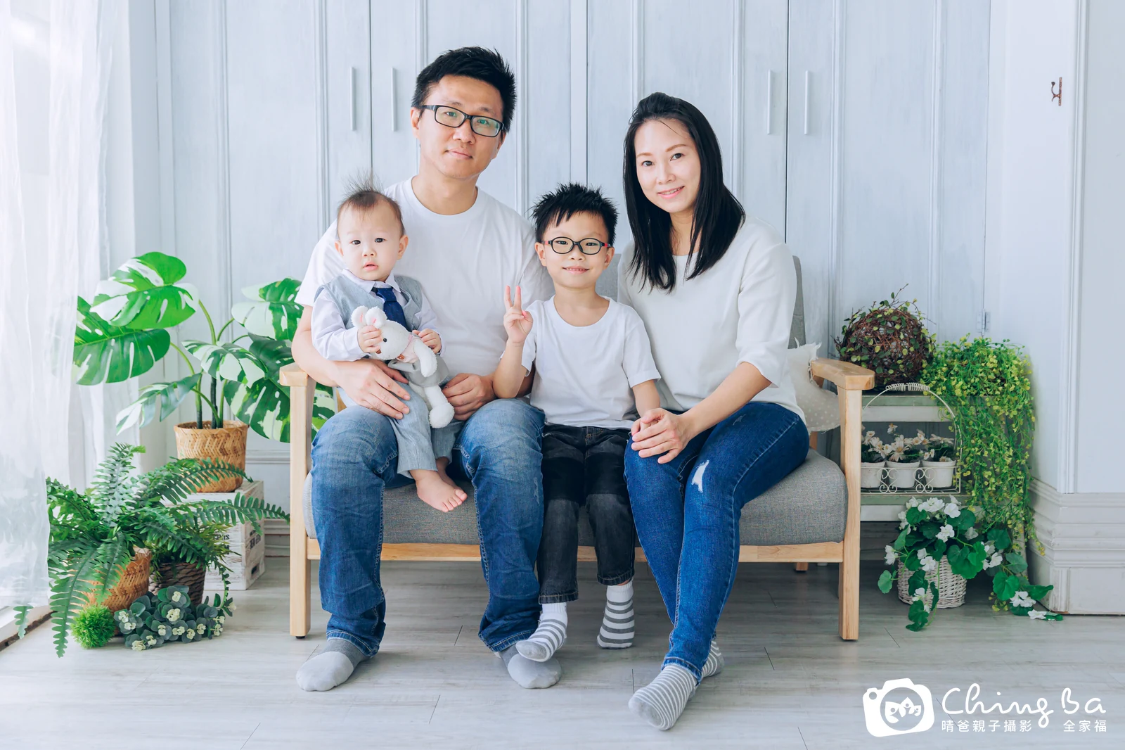 秉秉 1 歲寶貝 台中小家庭抓周紀念照｜晴爸親子攝影