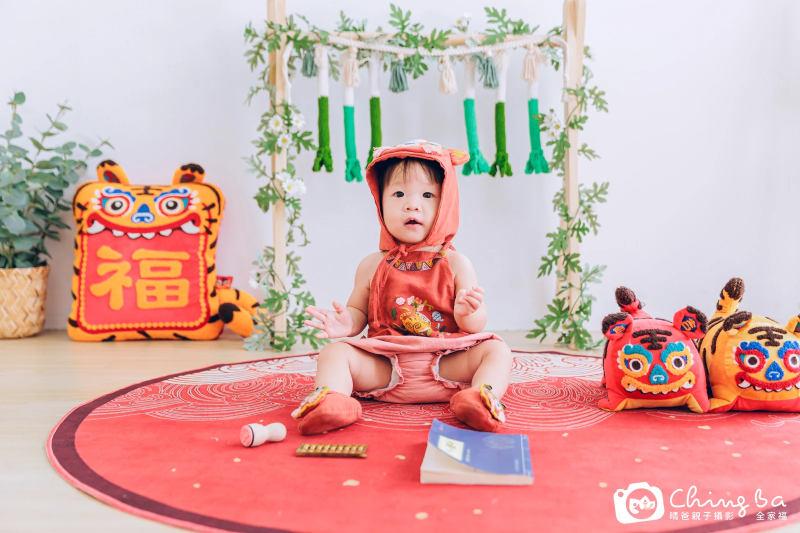 芯芯在台中拍小家庭抓周的珍貴一刻