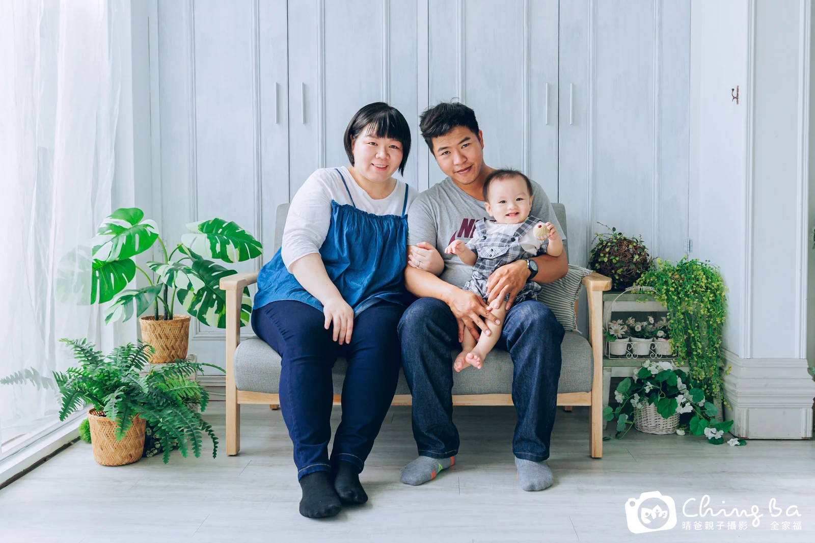 茶茶 1 歲寶貝 台中小家庭抓周紀念照｜晴爸親子攝影
