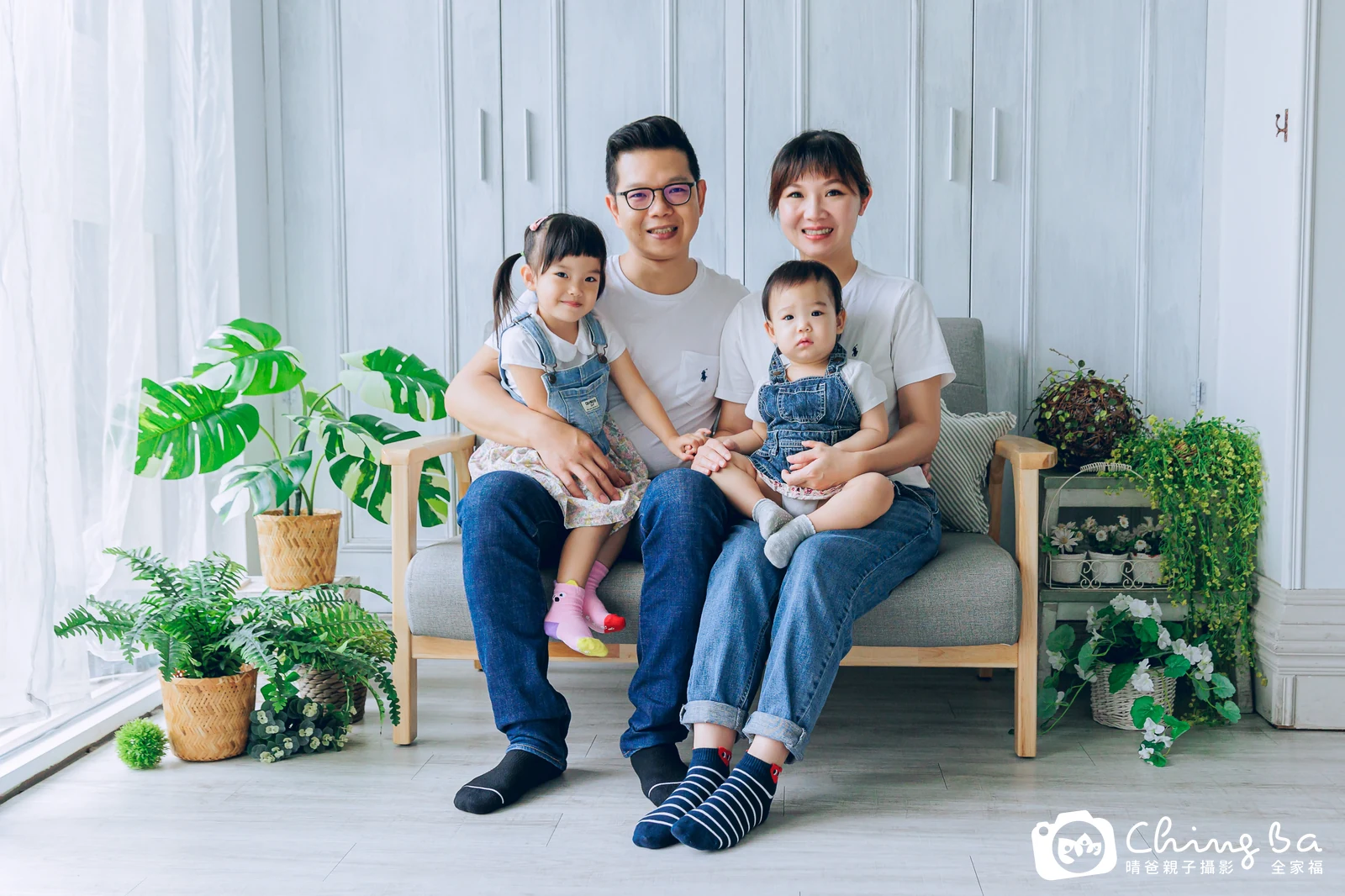 芸 1 歲 2 個月寶貝 台中小家庭抓周紀念照｜晴爸親子攝影