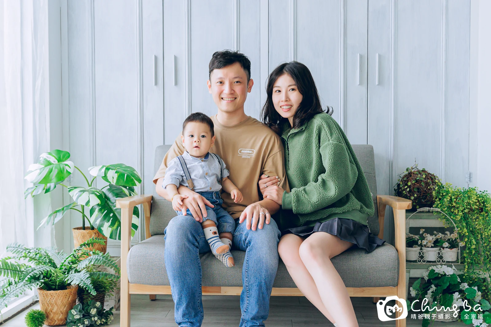 蒸餾水 約 1 歲寶貝 台中小家庭抓周紀念照｜晴爸親子攝影
