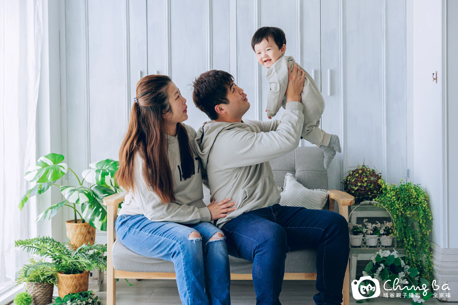 小肉包 約 1 歲寶貝 台中小家庭抓周紀念照｜晴爸親子攝影