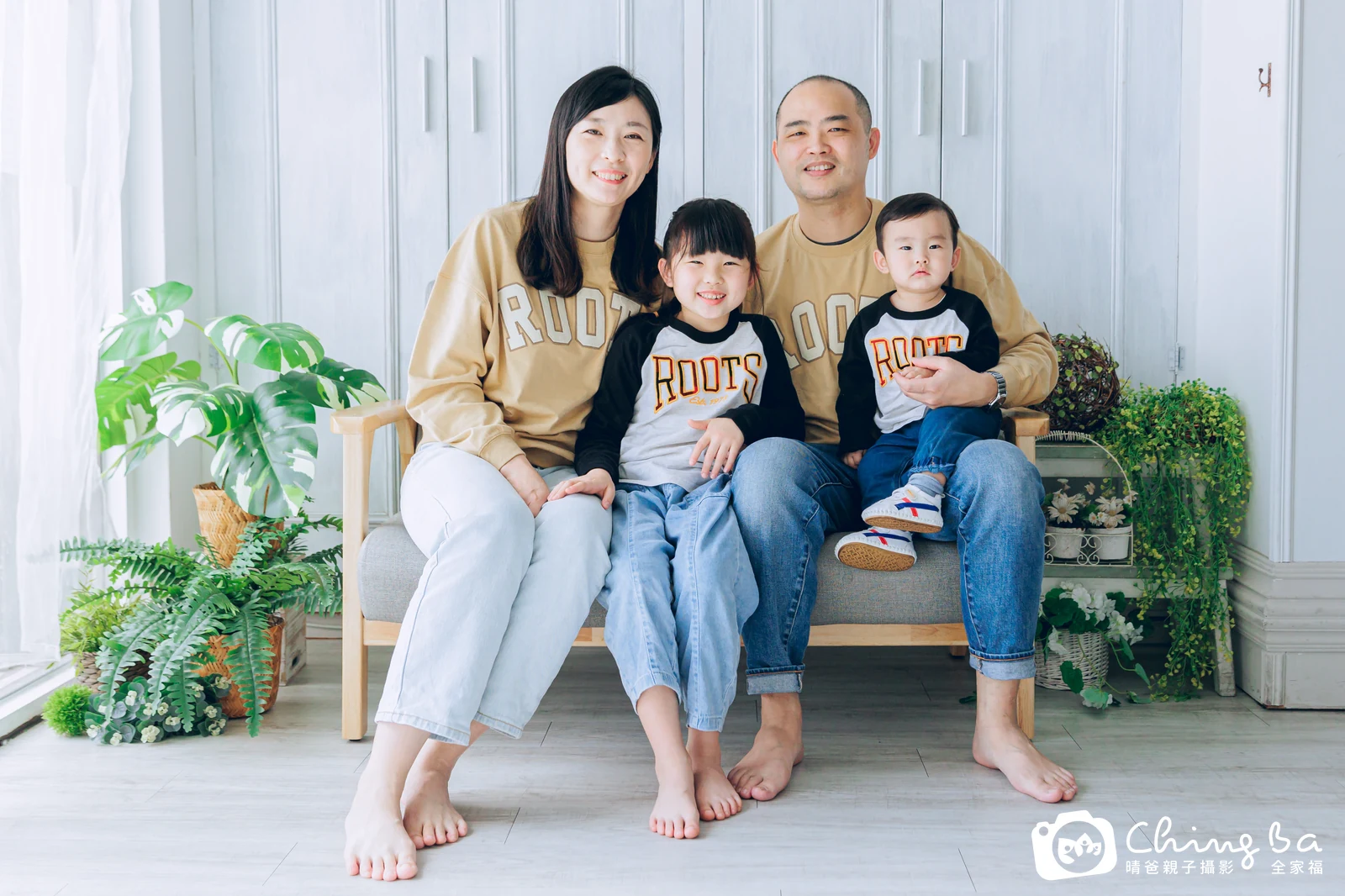 崴 1 歲寶貝 台中小家庭抓周紀念照｜晴爸親子攝影