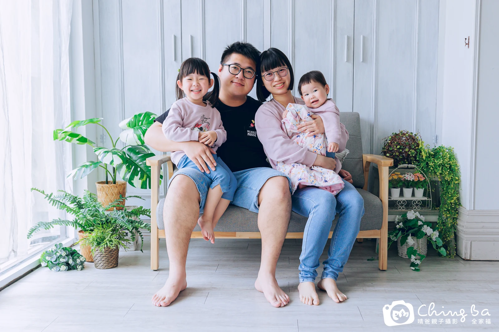 妞妞 1 歲 1 個月寶貝 台中小家庭抓周紀念照｜晴爸親子攝影
