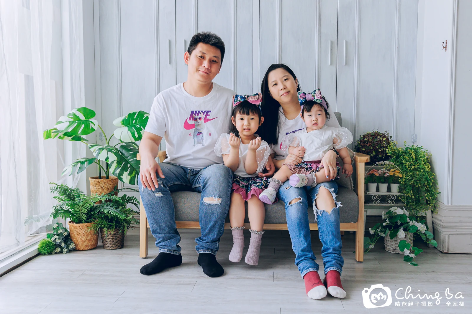 璇璇 1 歲寶貝 台中小家庭抓周紀念照｜晴爸親子攝影