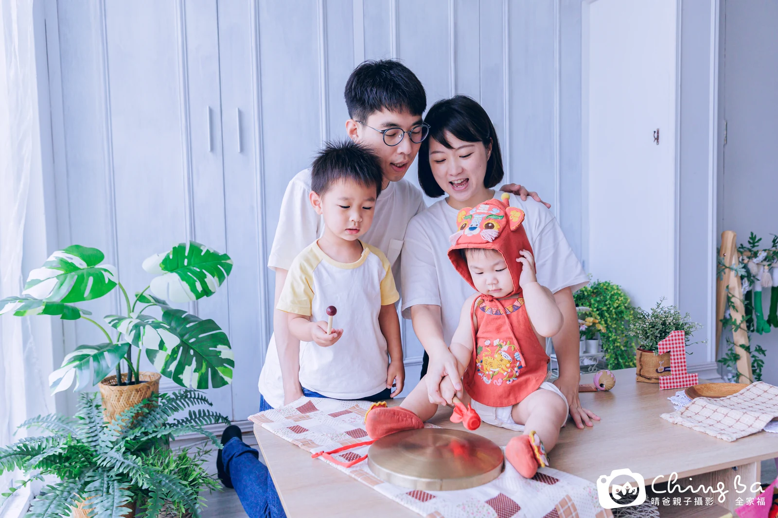 威威的台中小家庭抓周拍攝現場