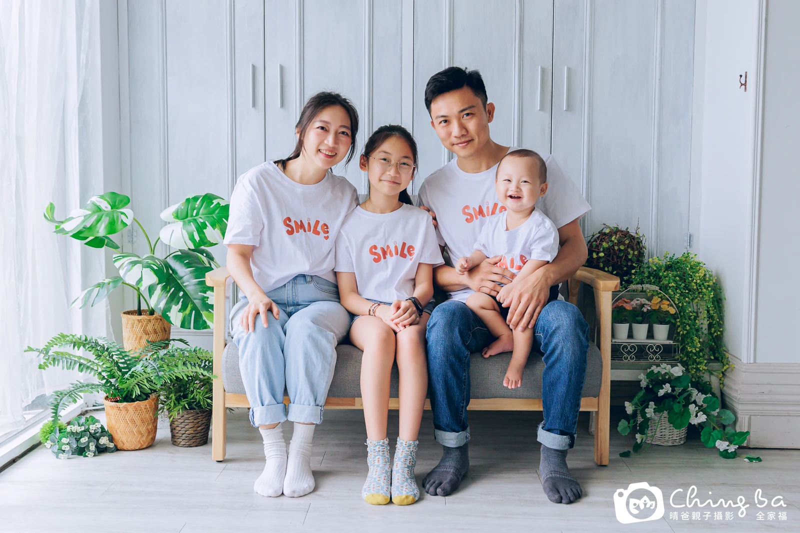 恩恩 1 歲寶貝 台中小家庭抓周紀念照｜晴爸親子攝影