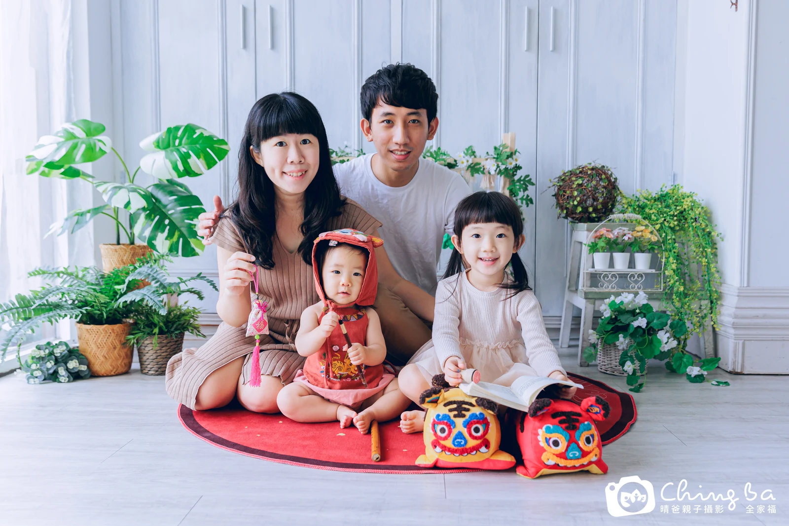 安在台中拍小家庭抓周的珍貴一刻