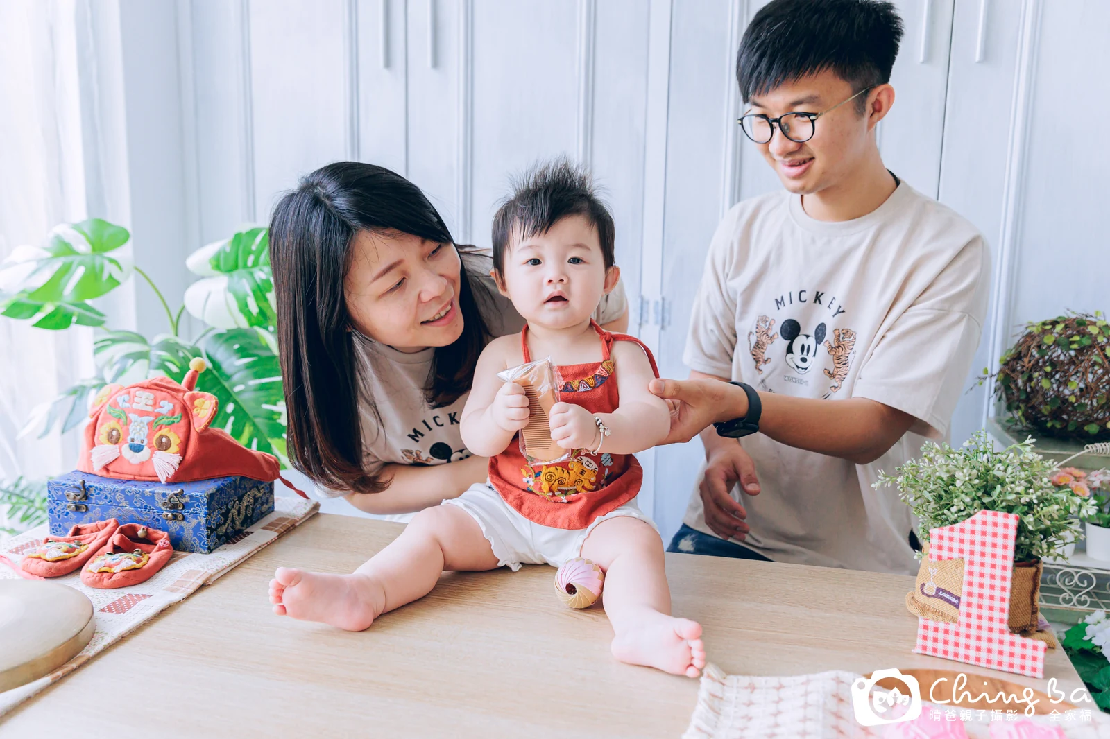 妞妞在台中拍小家庭抓周的珍貴一刻