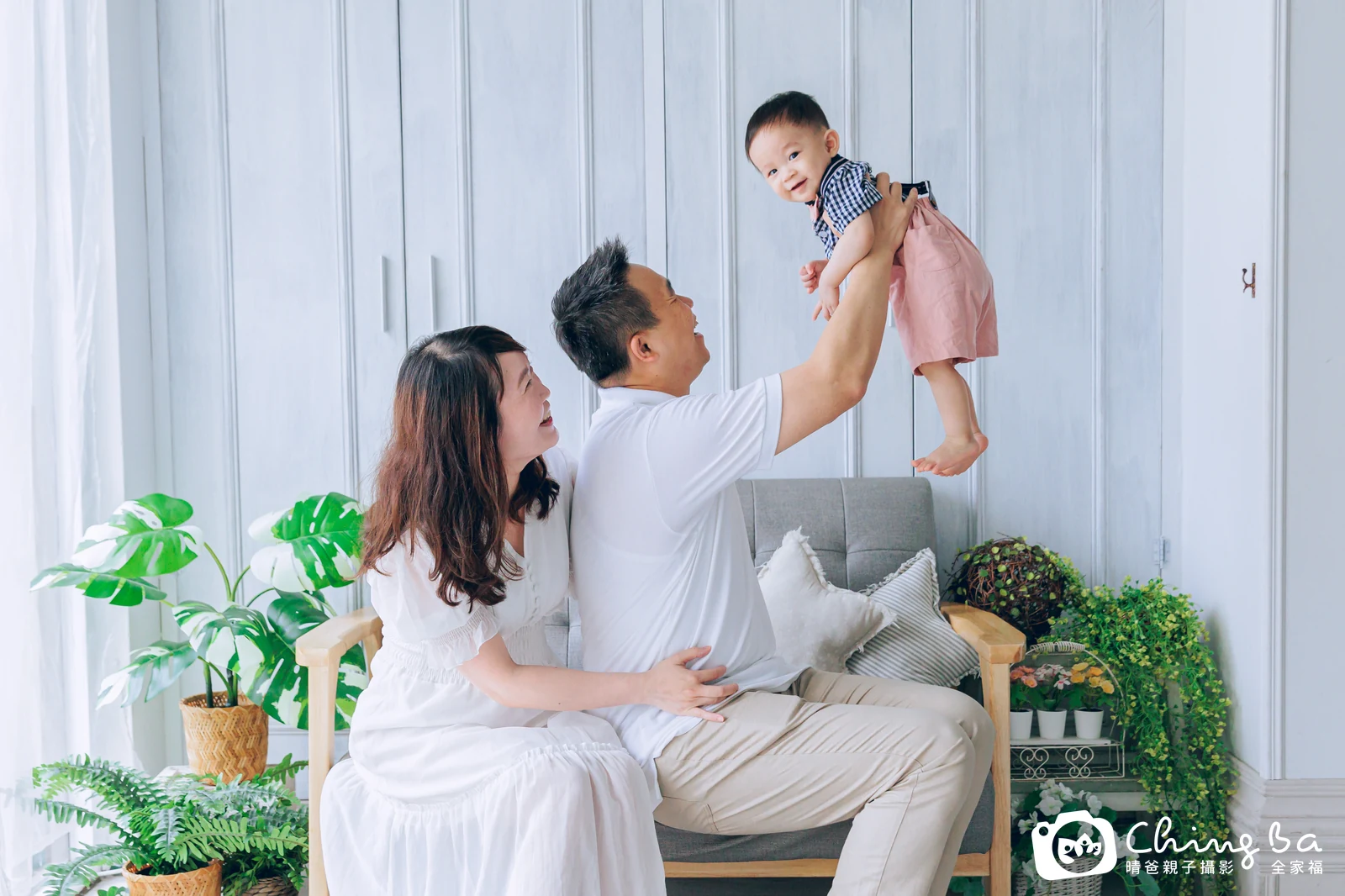 睿睿 1 歲寶貝 台中小家庭抓周紀念照｜晴爸親子攝影