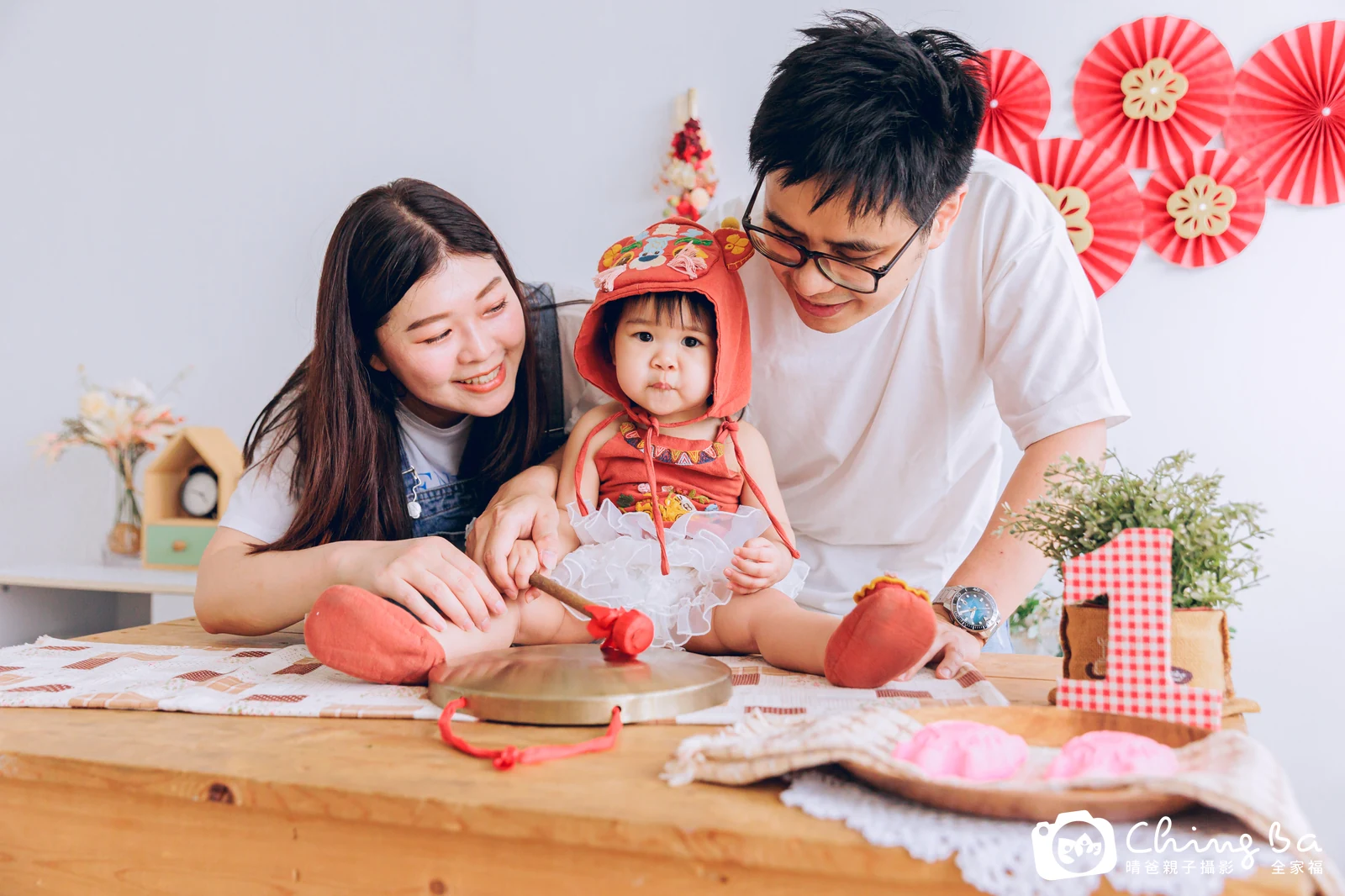 恩恩在台中拍小家庭抓周的珍貴一刻