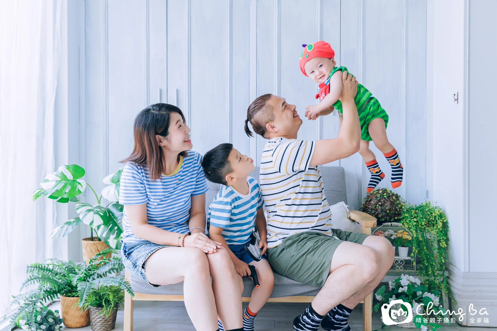 二嘟 1 歲寶貝 台中小家庭抓周紀念照｜晴爸親子攝影