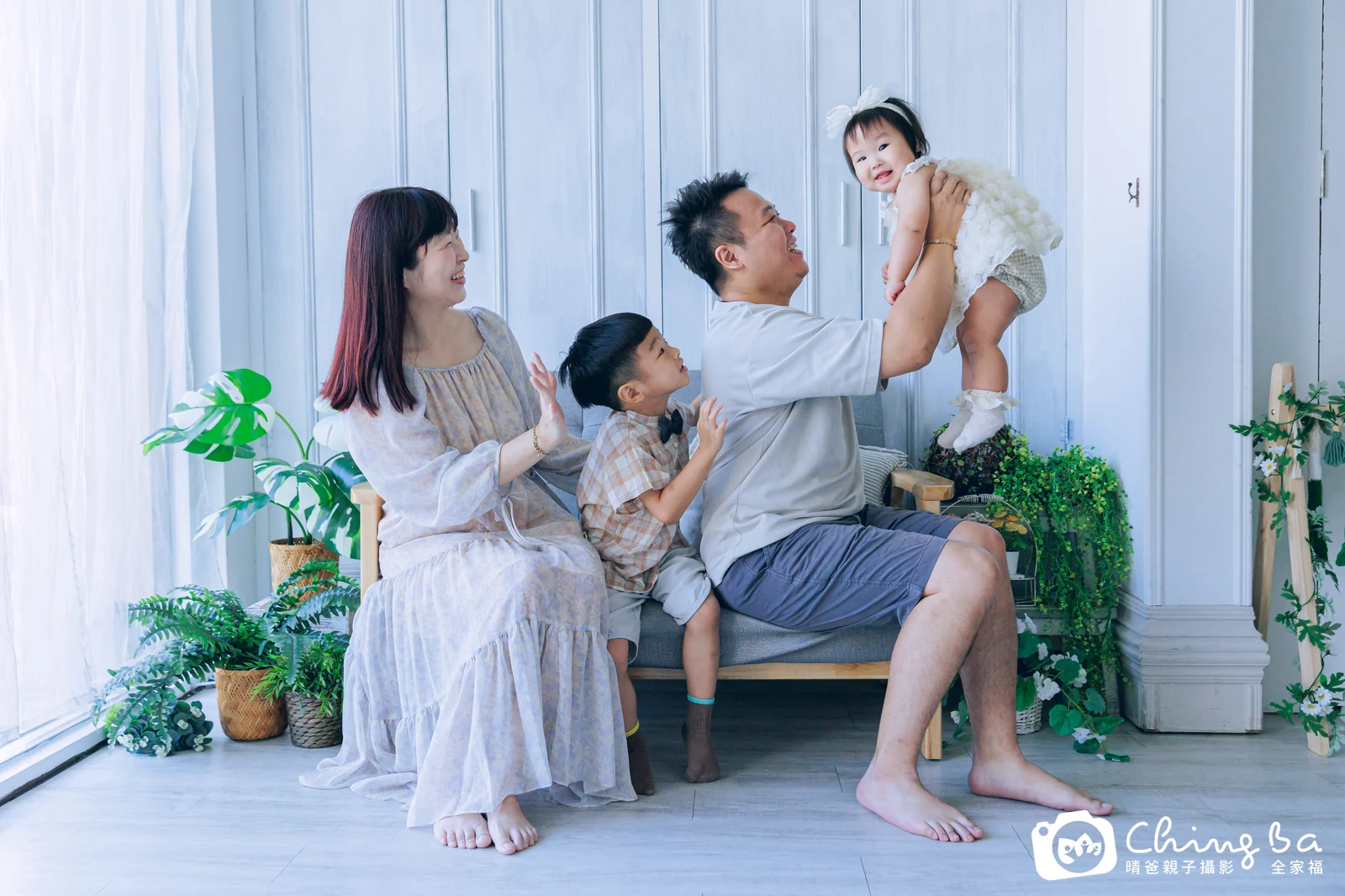 溦溦的台中小家庭抓周拍攝現場