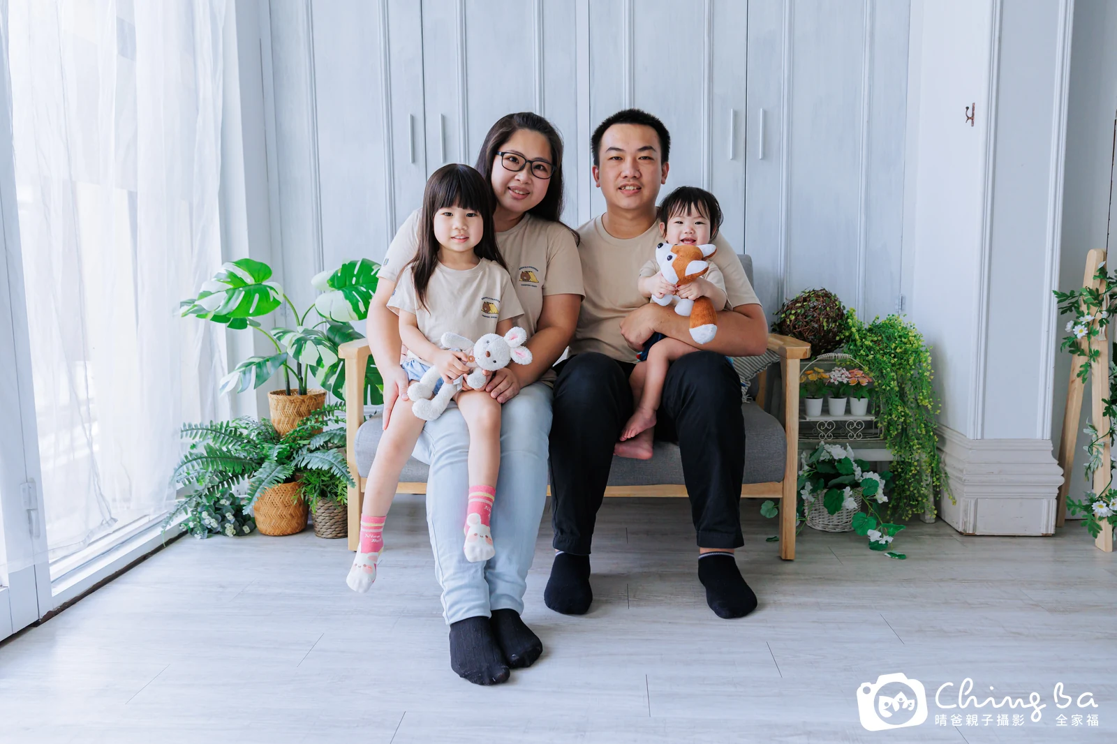 吶的台中小家庭抓周拍攝現場