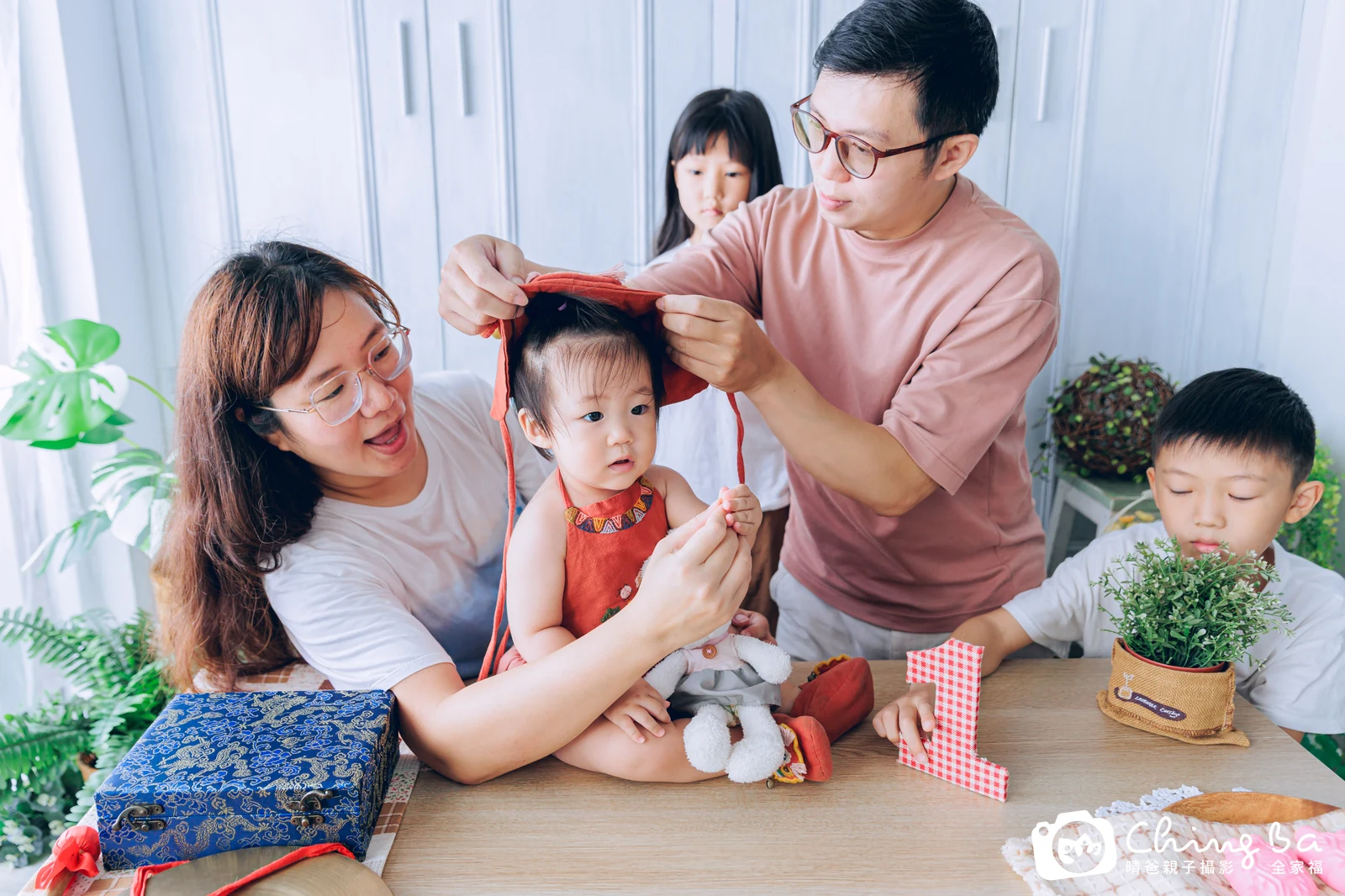 霓霓的台中小家庭抓周拍攝現場