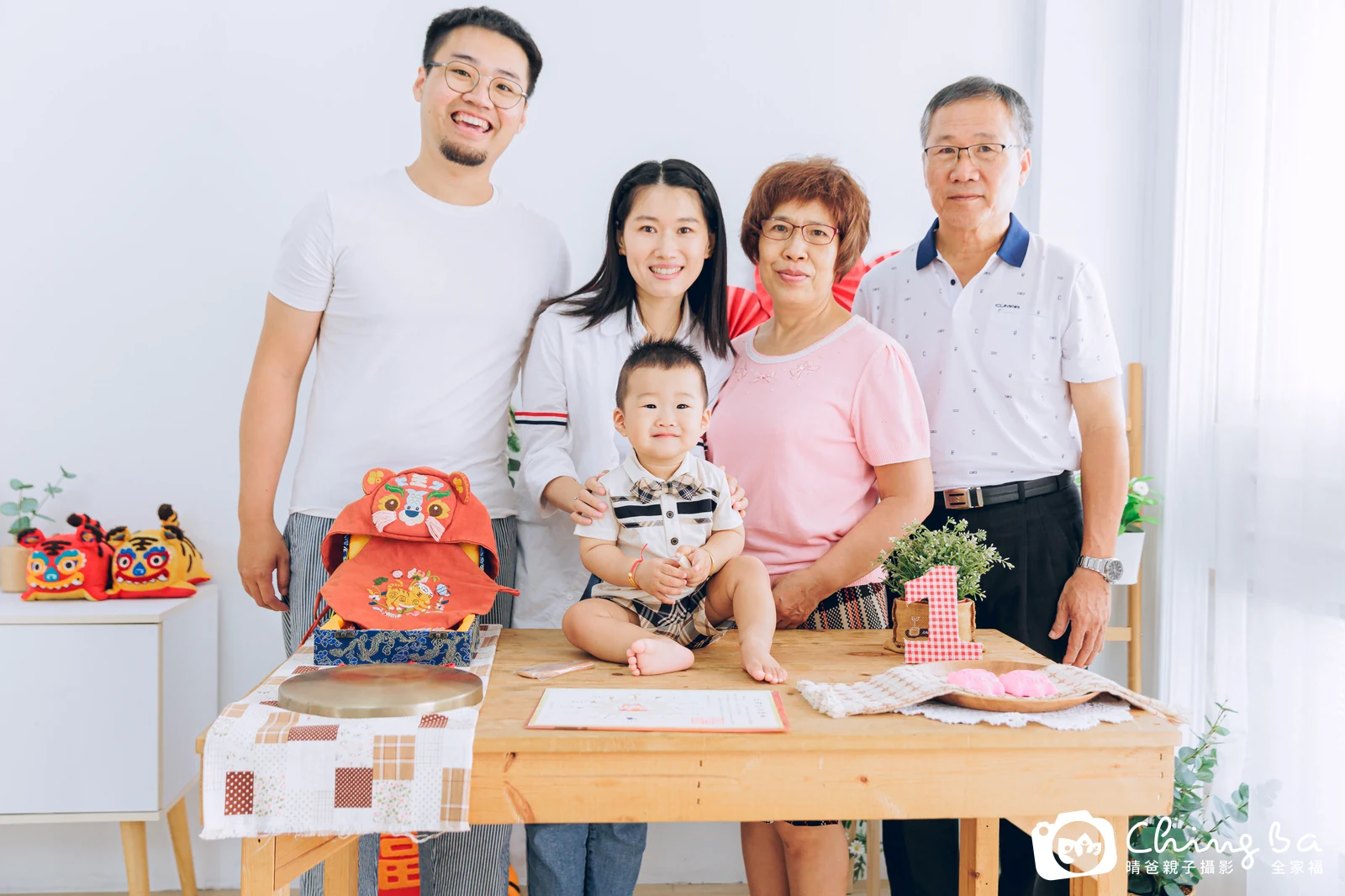 霖的台中小家庭抓周拍攝現場