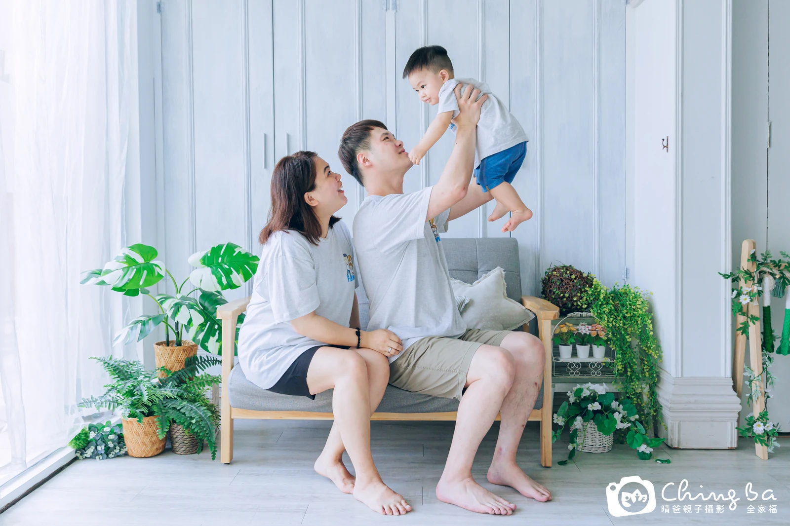 虎寶 約 1 歲寶貝 台中小家庭抓周紀念照｜晴爸親子攝影