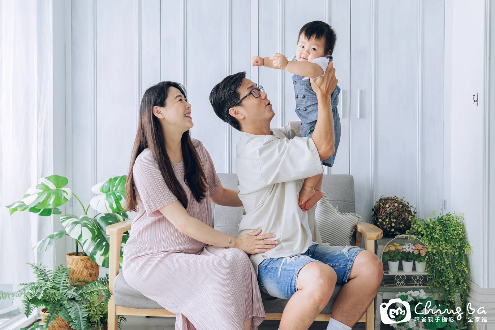 小謙 1 歲寶貝 台中小家庭抓周紀念照｜晴爸親子攝影