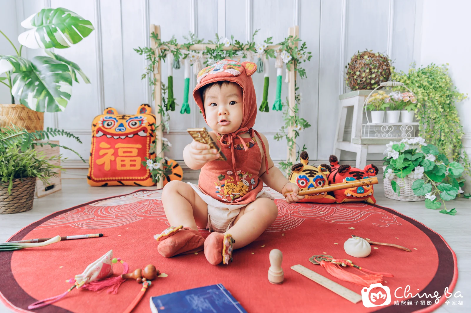 小謙在台中拍小家庭抓周的珍貴一刻