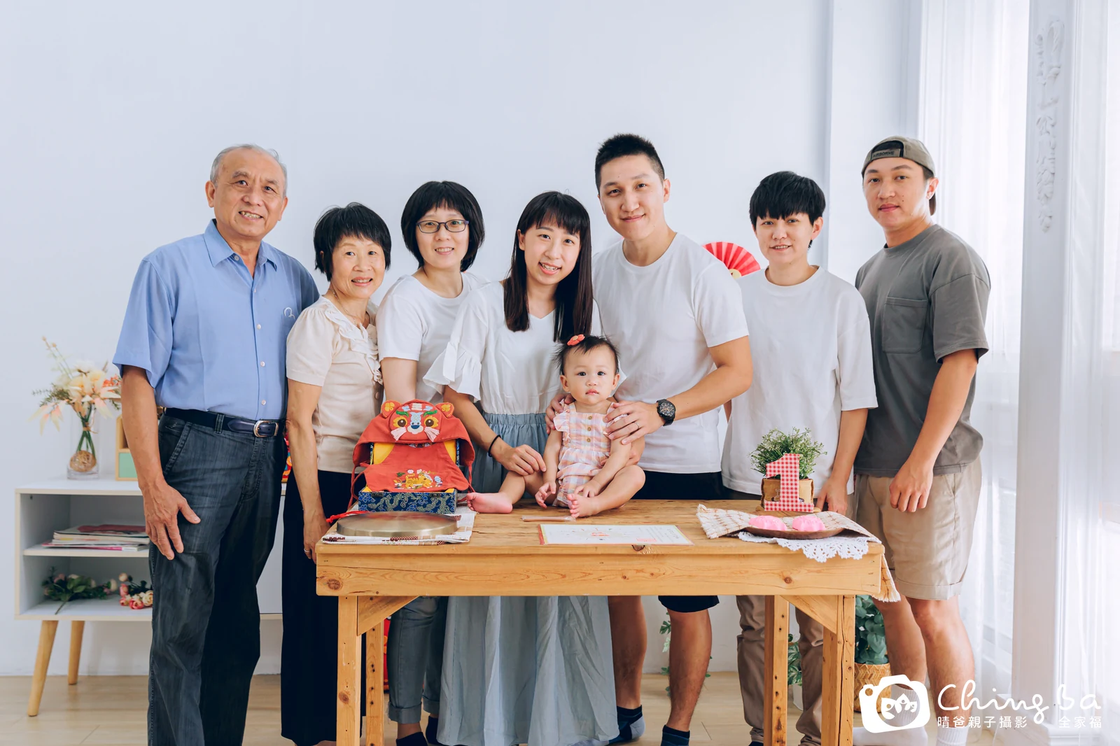 Mia在台中拍小家庭抓周的珍貴一刻