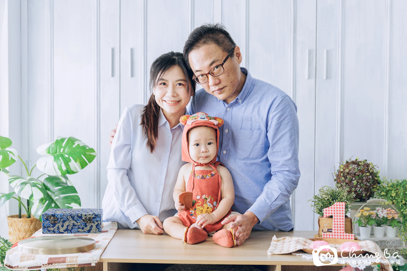 小波在台中拍小家庭抓周的珍貴一刻