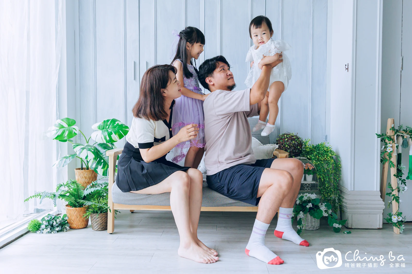 荳荳 1 歲寶貝 台中小家庭抓周紀念照｜晴爸親子攝影