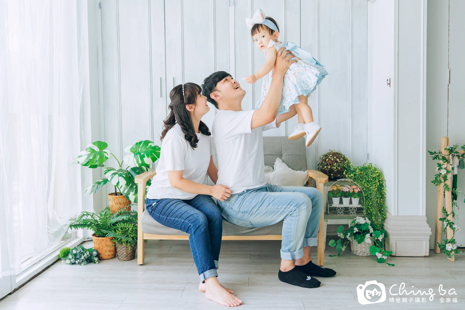 熊小妞 1 歲寶貝 台中小家庭抓周紀念照｜晴爸親子攝影