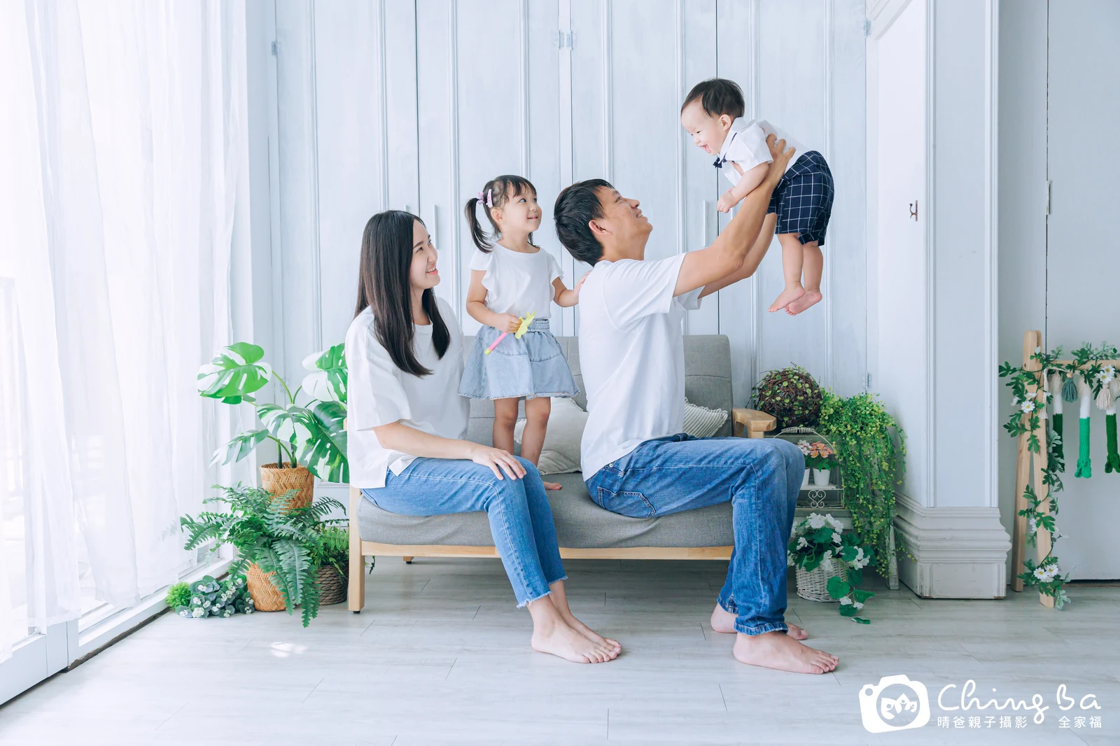 瑞瑞 1 歲寶貝 台中小家庭抓周紀念照｜晴爸親子攝影