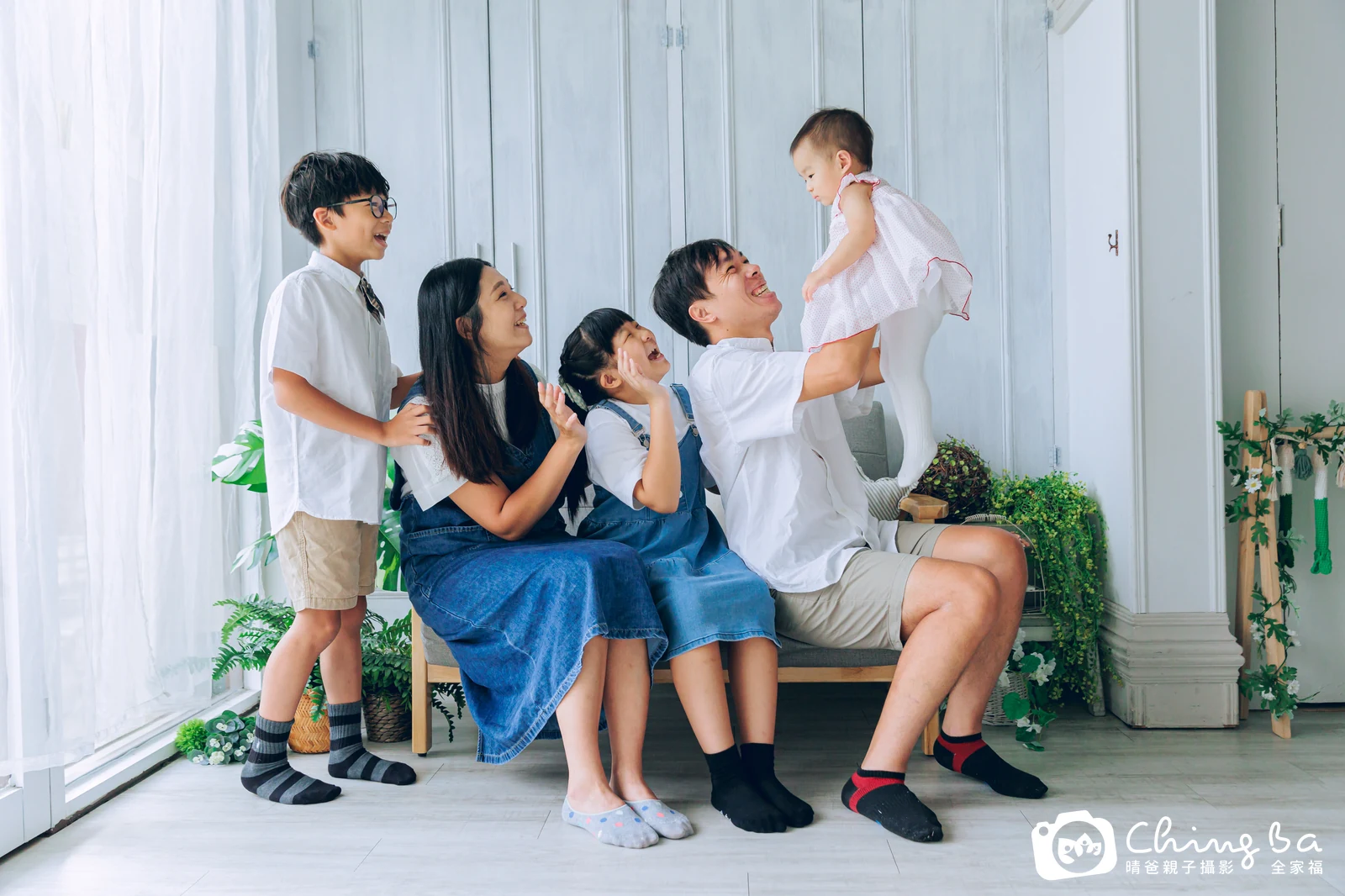 小紅豆 約 1 歲寶貝 台中小家庭抓周紀念照｜晴爸親子攝影
