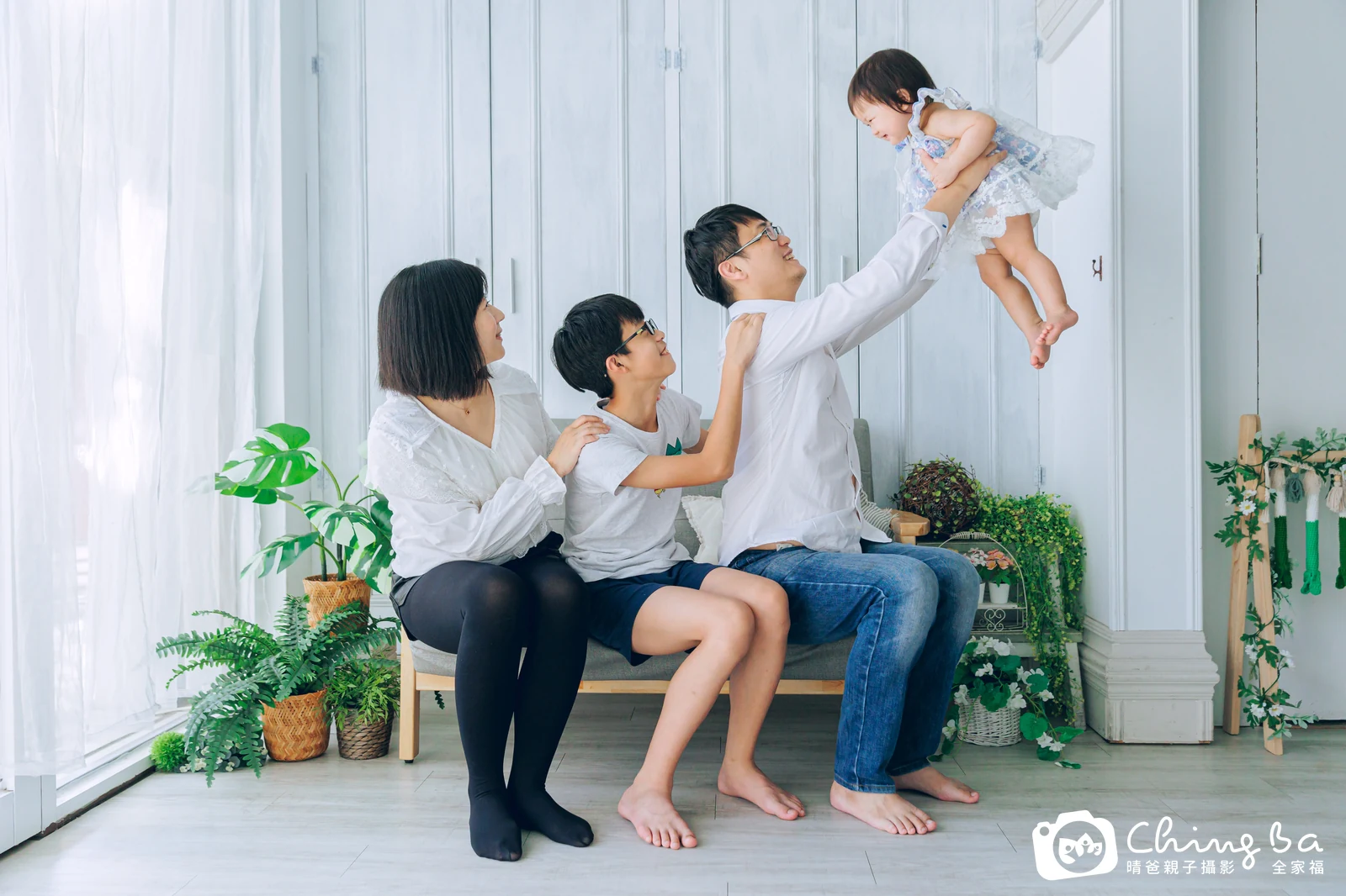 瑄瑄 1 歲寶貝 台中小家庭抓周紀念照｜晴爸親子攝影