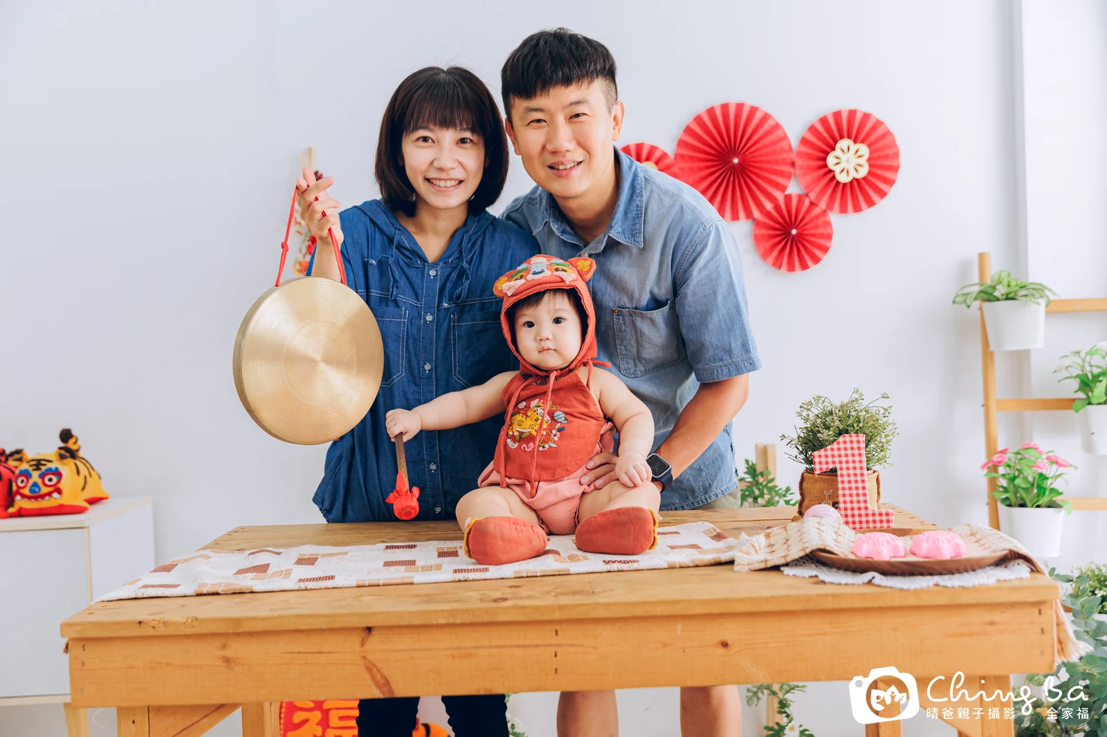 本丸在台中拍小家庭抓周的珍貴一刻