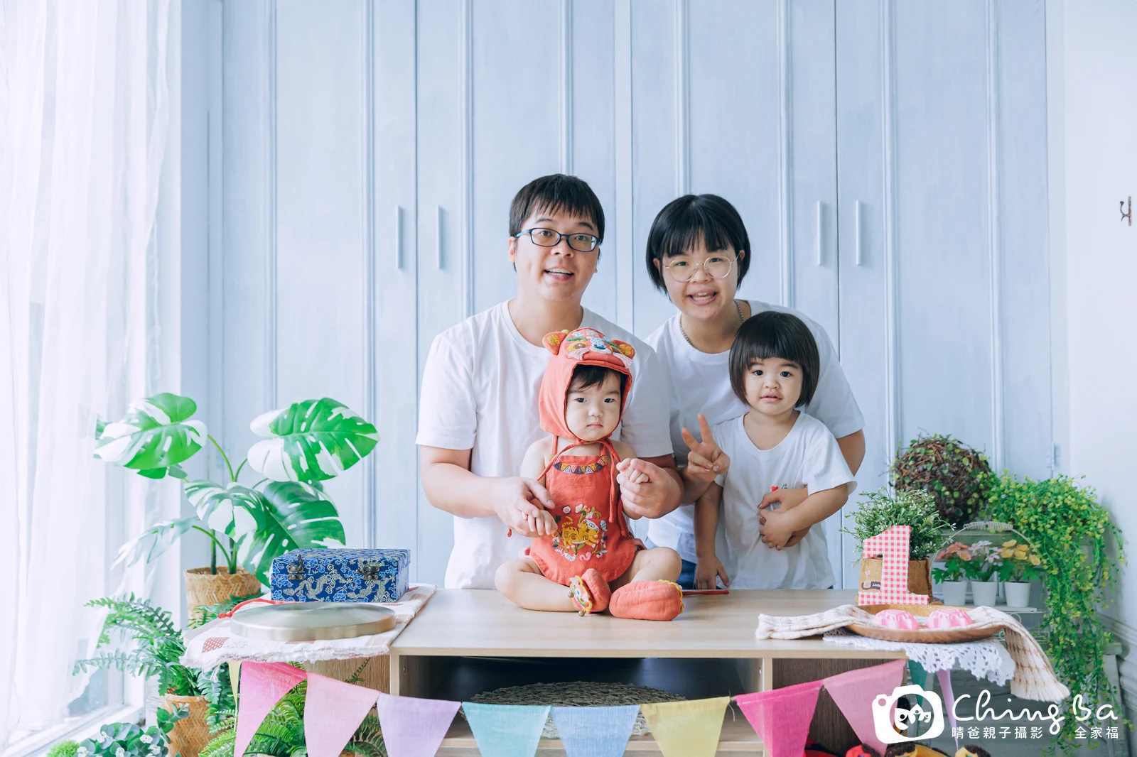 涵涵在台中拍小家庭抓周的珍貴一刻