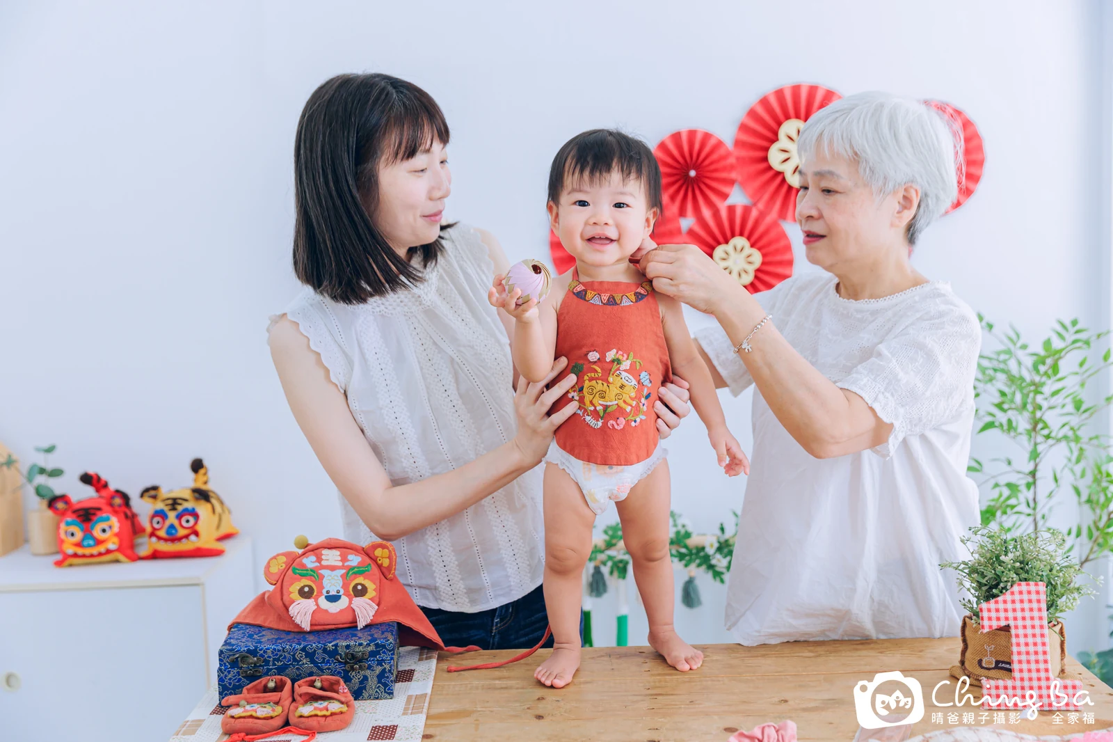 晴的台中小家庭抓周拍攝現場