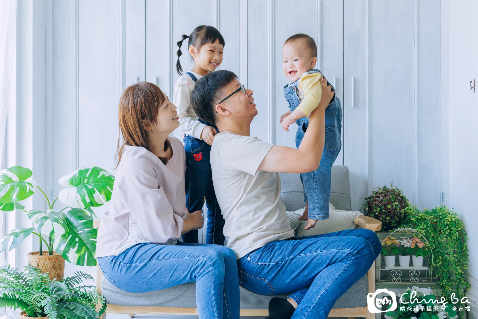 阿滴 1 歲寶貝 台中小家庭抓周紀念照｜晴爸親子攝影