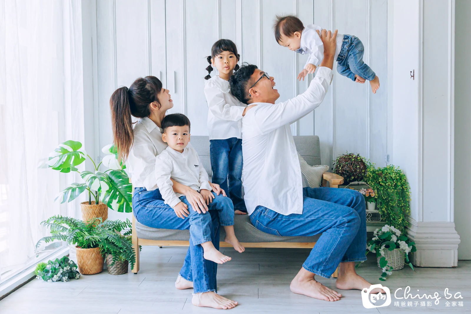 圓寶 1 歲寶貝 台中小家庭抓周紀念照｜晴爸親子攝影