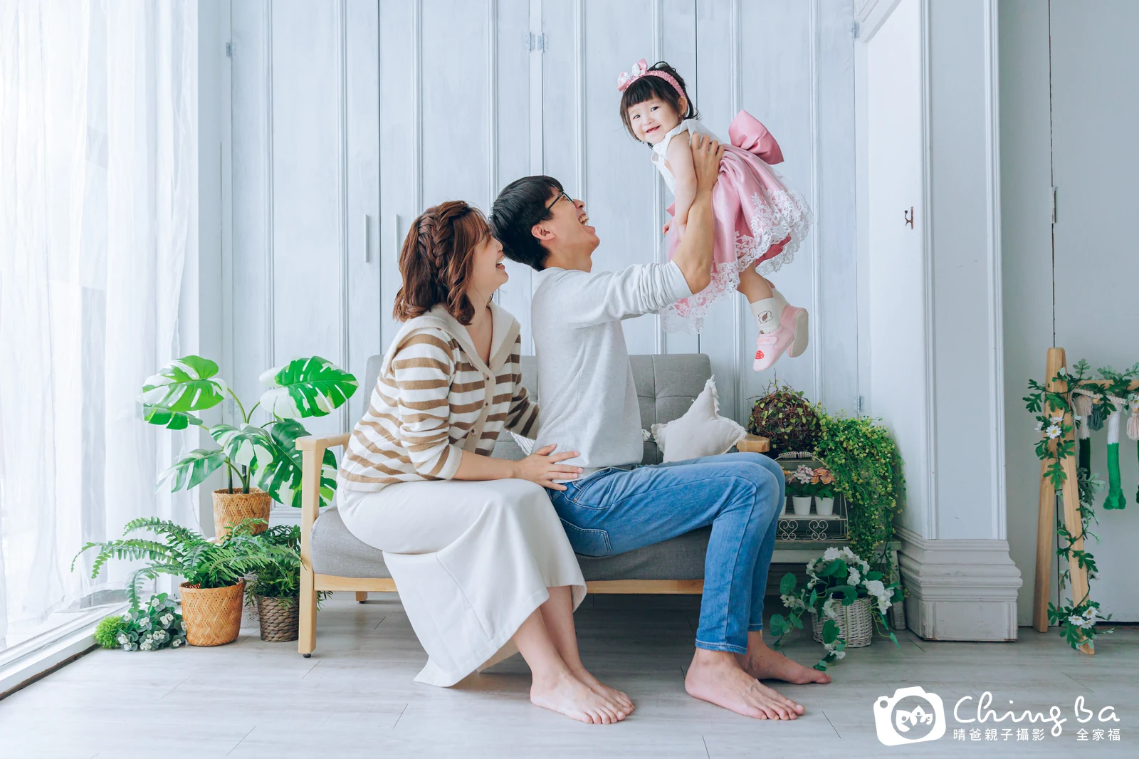 妘妘 1 歲 2 個月寶貝 台中小家庭抓周紀念照｜晴爸親子攝影