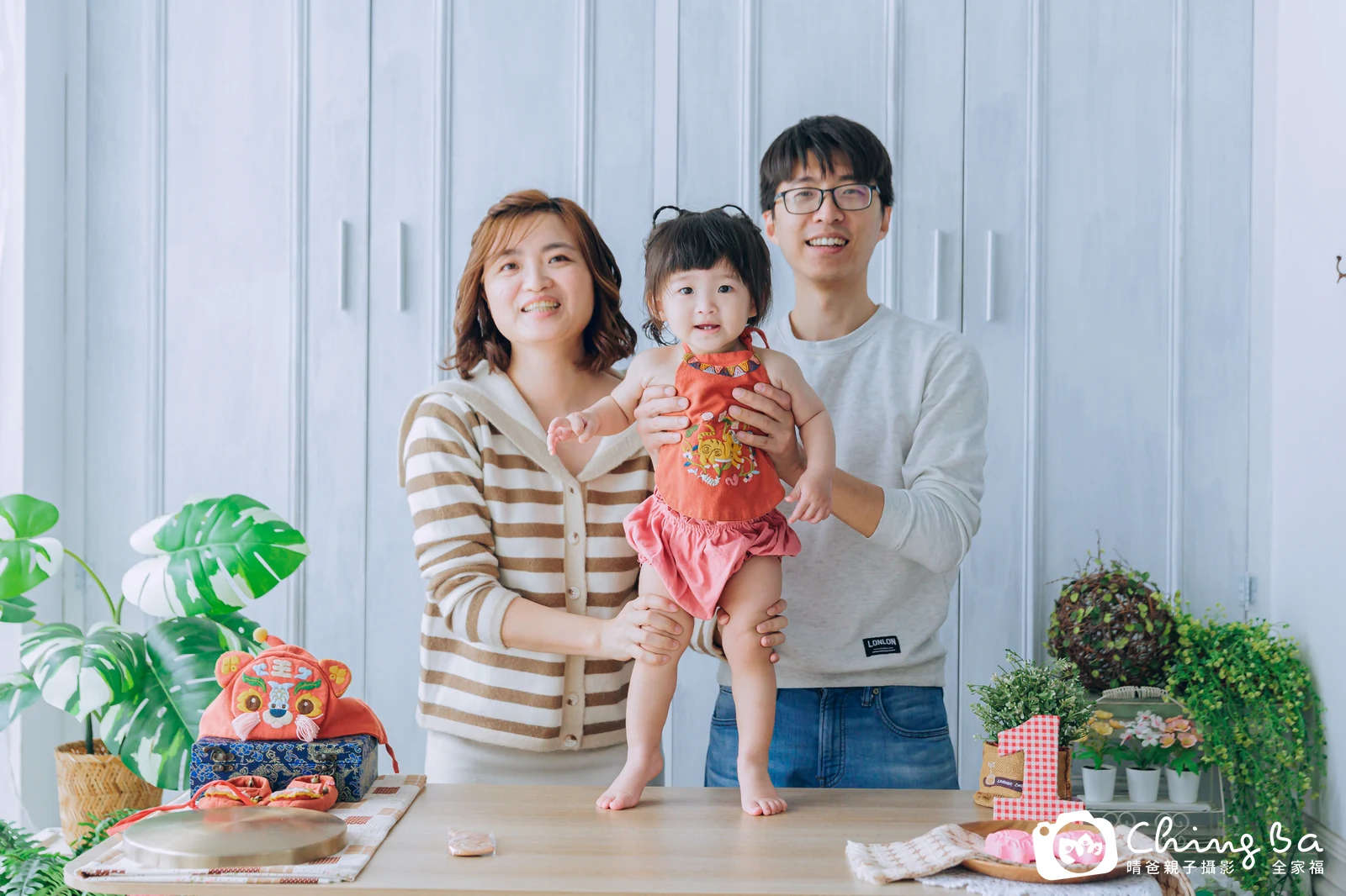 妘妘在台中拍小家庭抓周的珍貴一刻