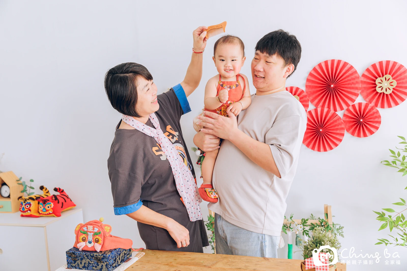 豐在台中拍小家庭抓周的珍貴一刻