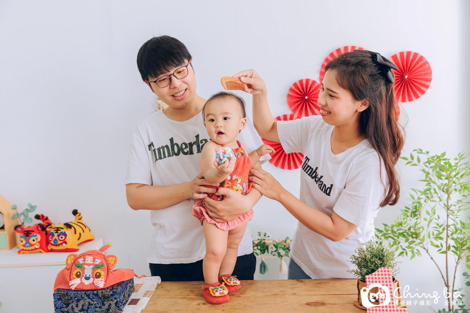 妹寶在台中拍小家庭抓周的珍貴一刻