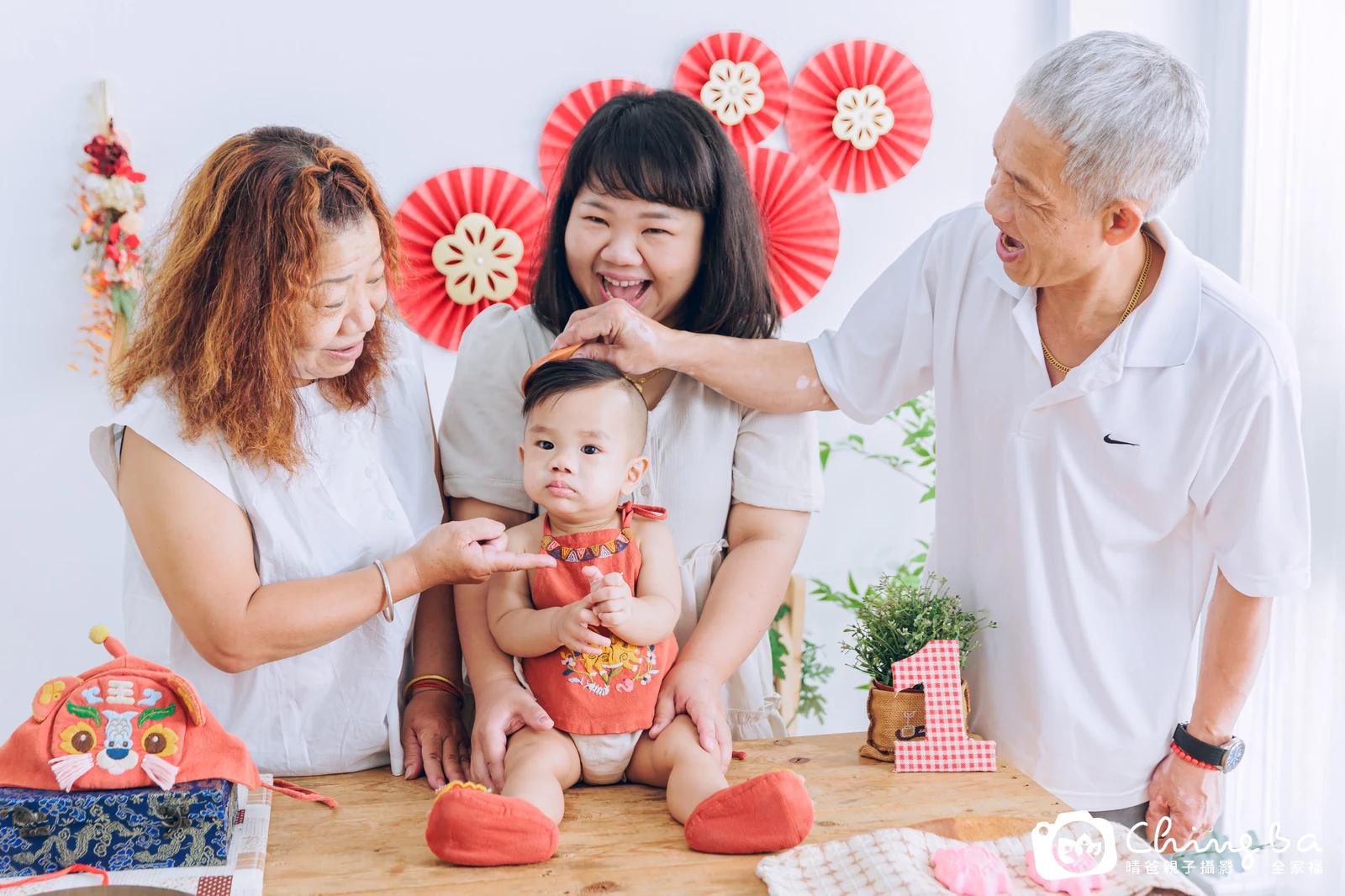 旂旂的台中小家庭抓周拍攝現場