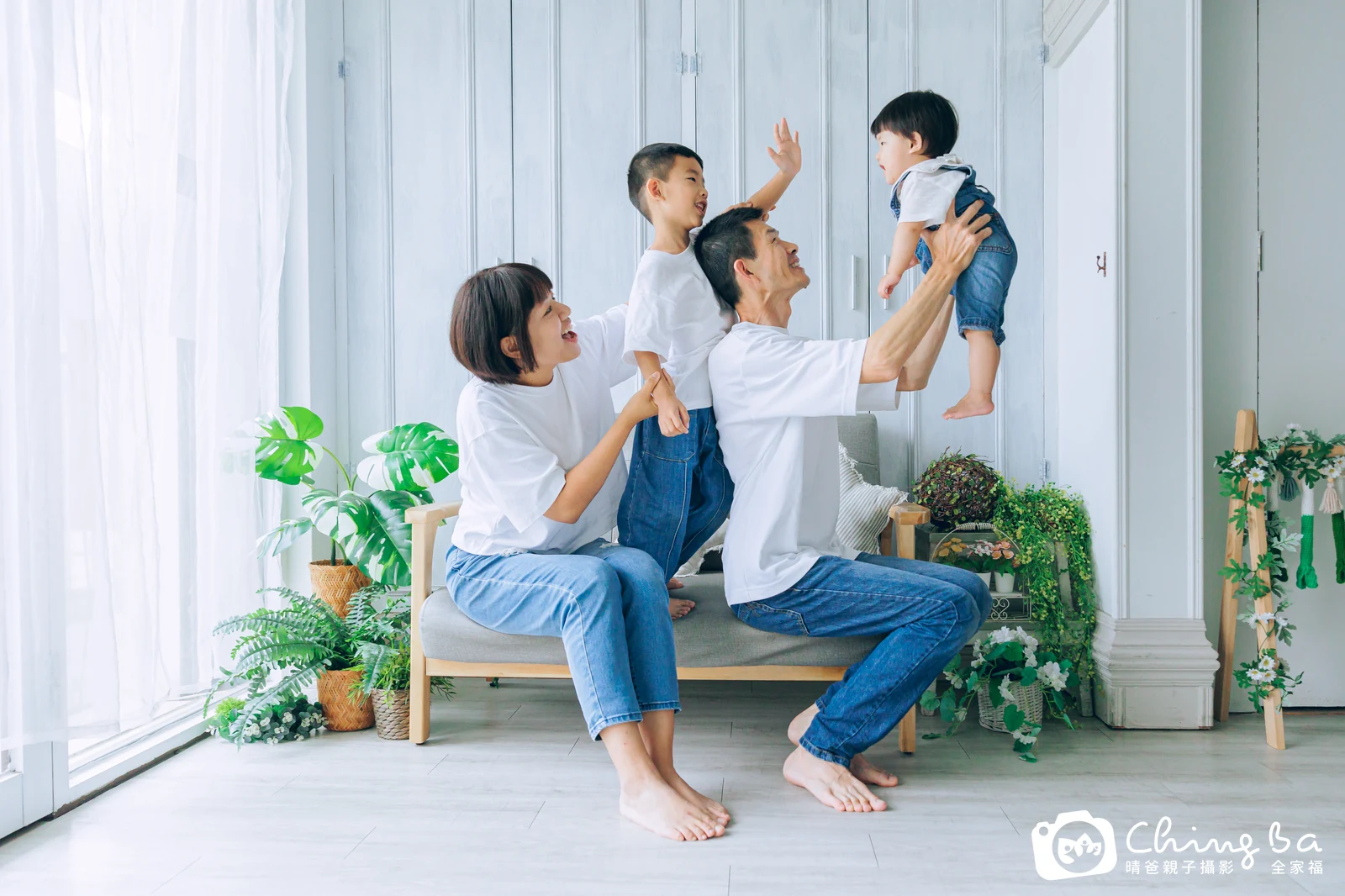萱萱的台中小家庭抓周拍攝現場