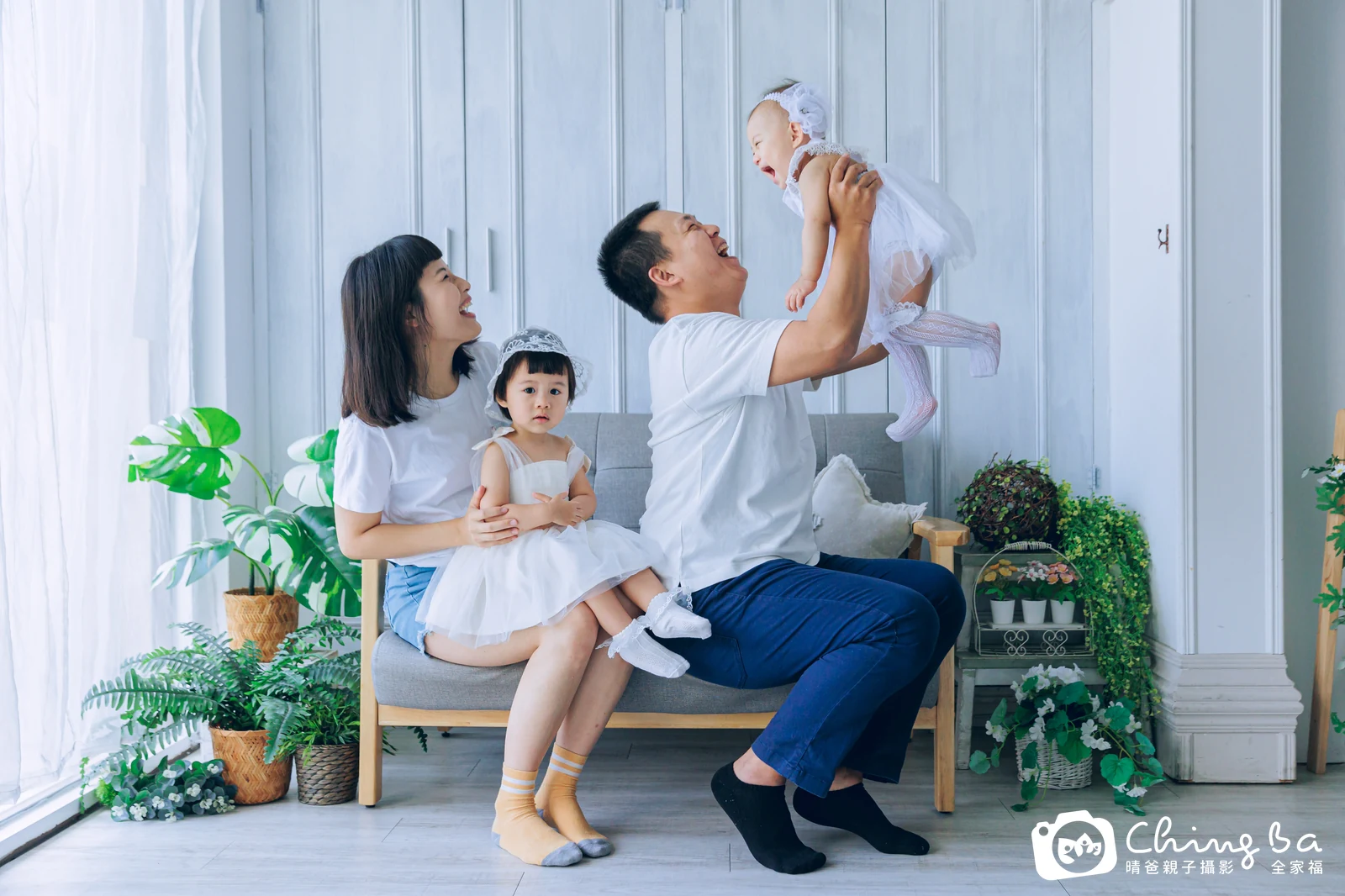 漫漫 1 歲寶貝 台中小家庭抓周紀念照｜晴爸親子攝影