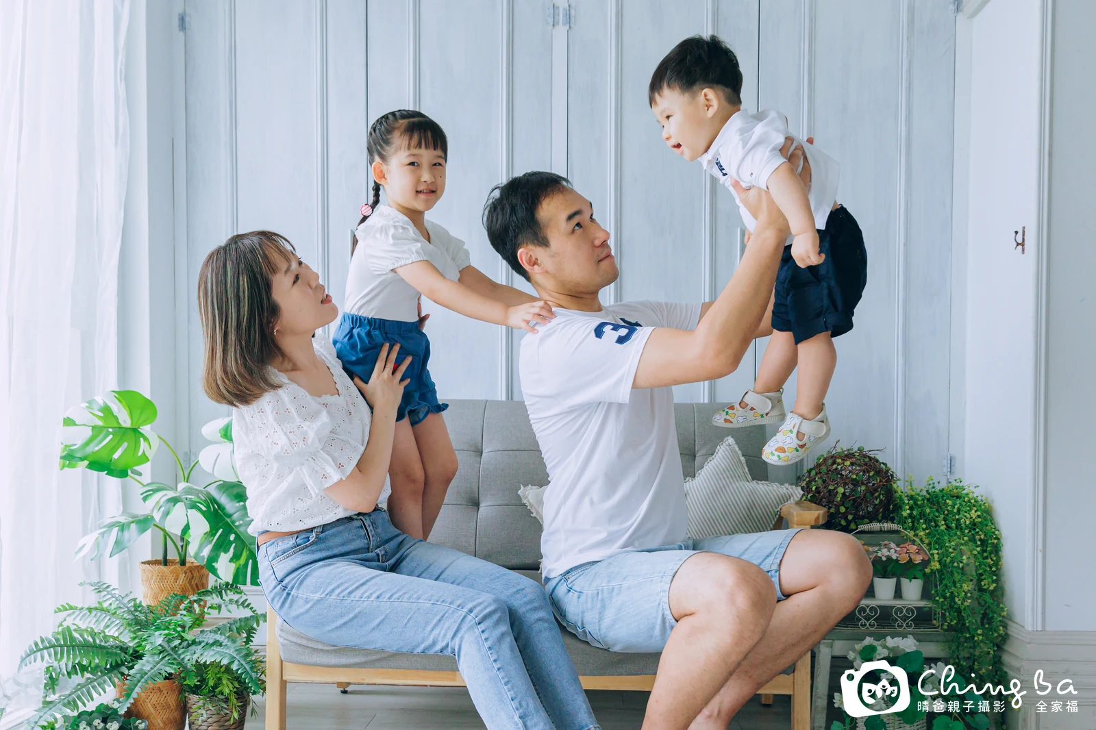 晨晨 1 歲寶貝 台中小家庭抓周紀念照｜晴爸親子攝影