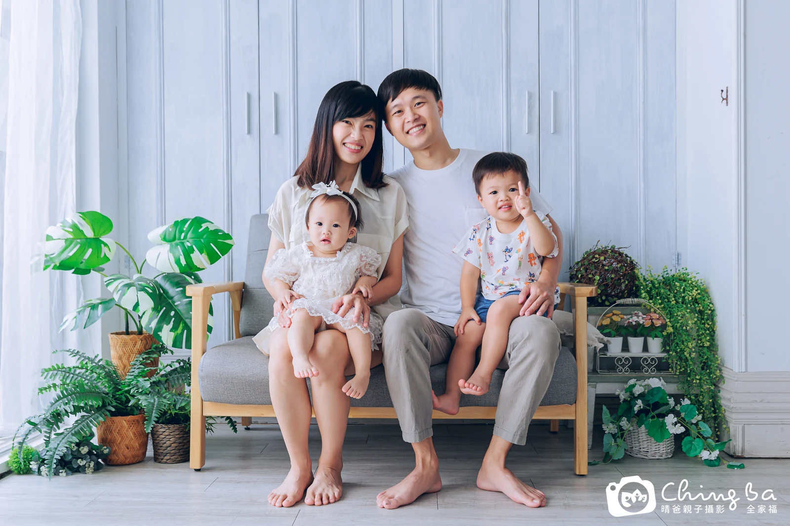 霏霏的台中小家庭抓周拍攝現場