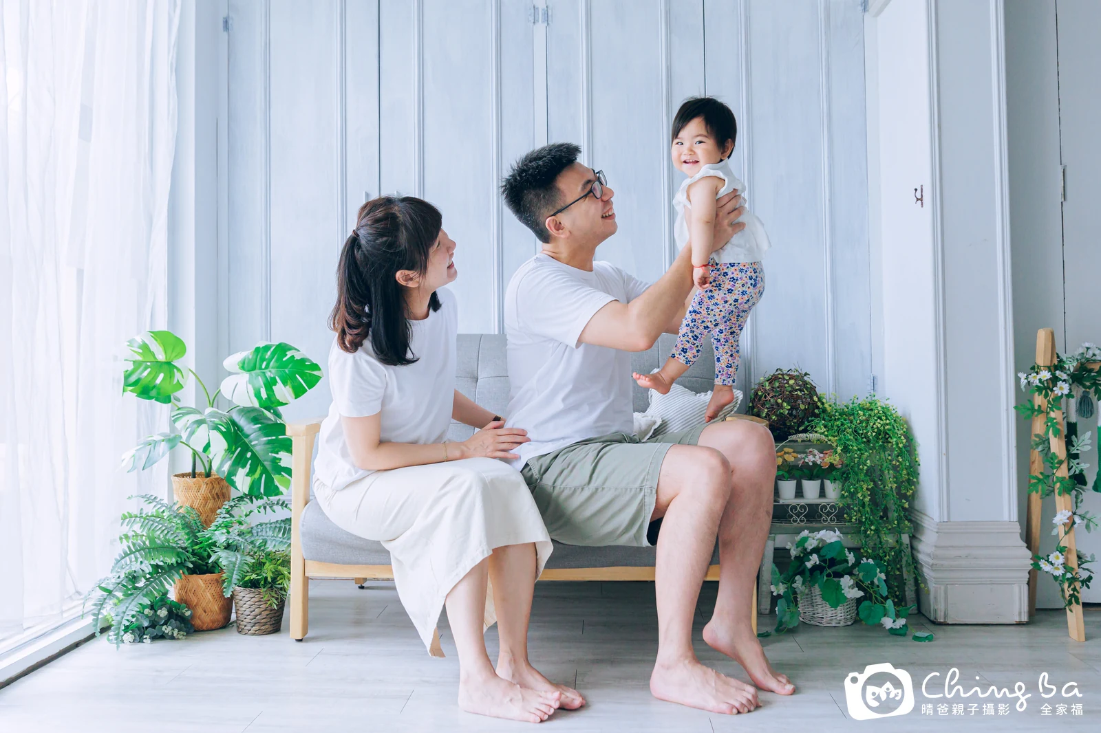 萱萱 1 歲寶貝 台中小家庭抓周紀念照｜晴爸親子攝影