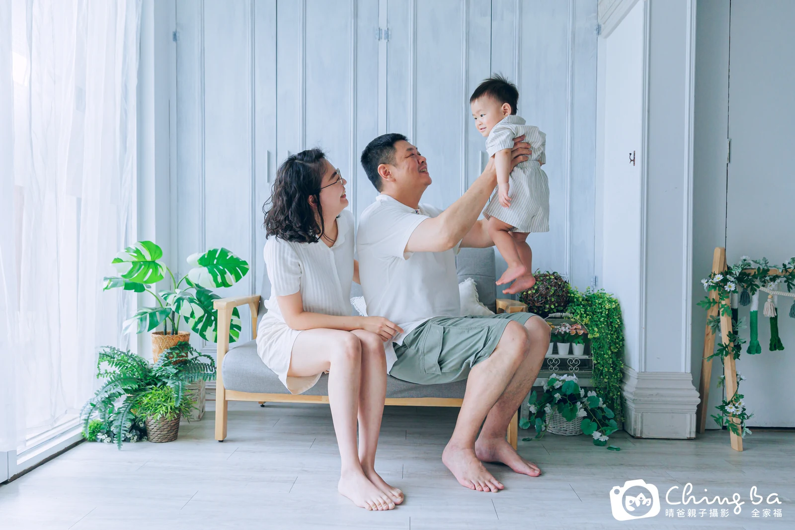 阿頡 1 歲寶貝 台中小家庭抓周紀念照｜晴爸親子攝影